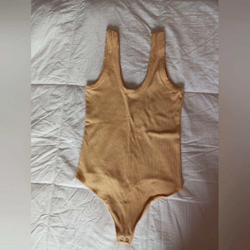 A&F ripped tank bodysuit small